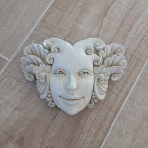 1999 Carruth Studio Flora Wall Plaque